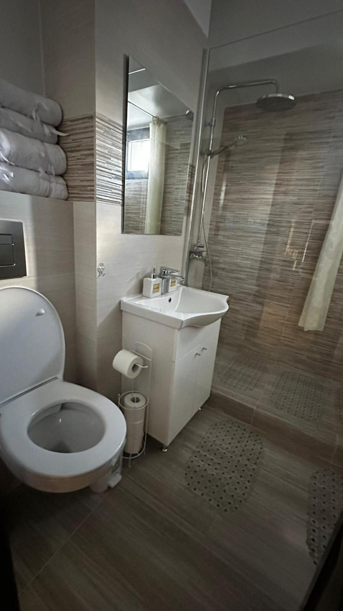 Sofiart Apartment Bucureşti Ngoại thất bức ảnh