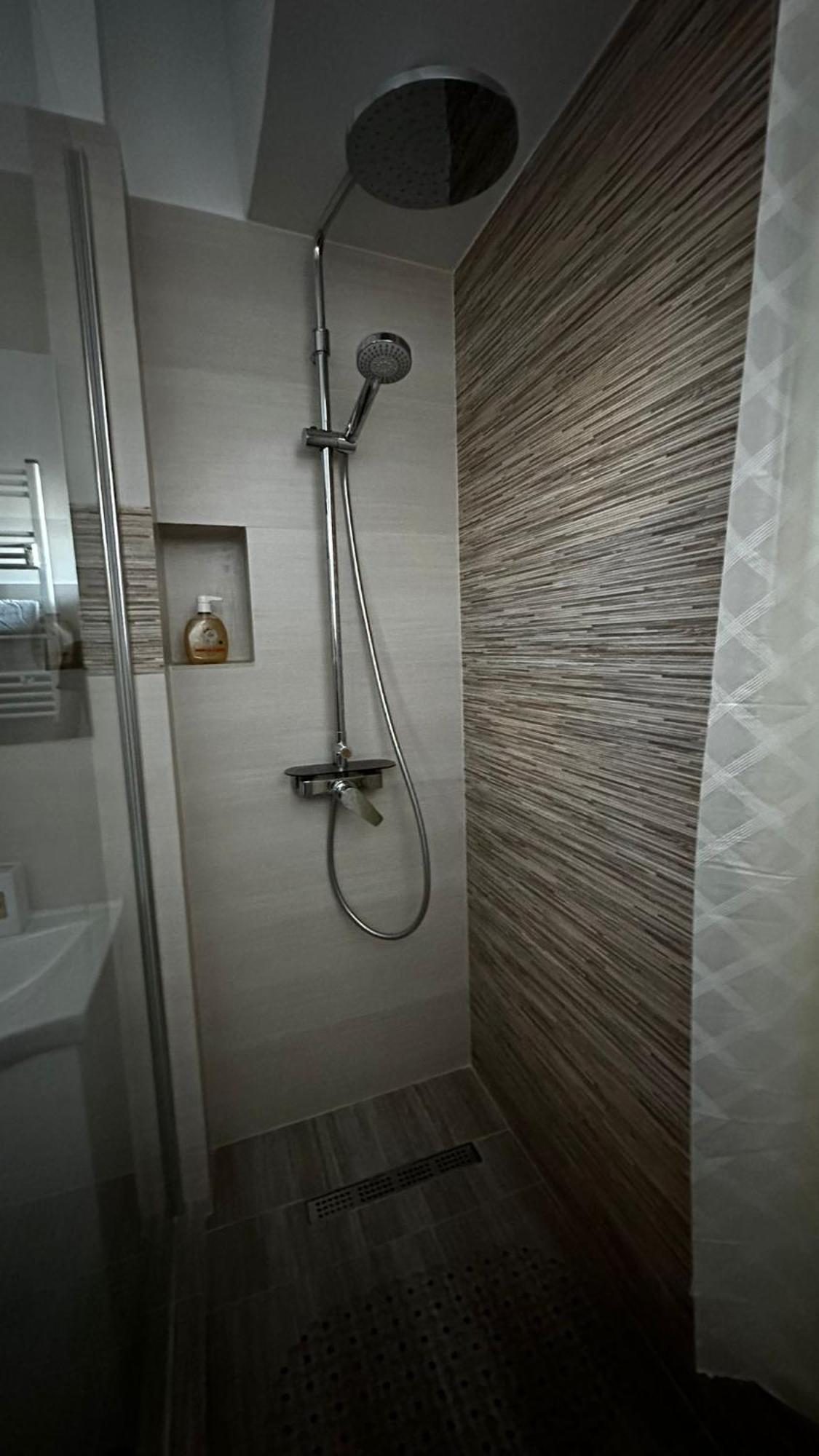 Sofiart Apartment Bucureşti Ngoại thất bức ảnh