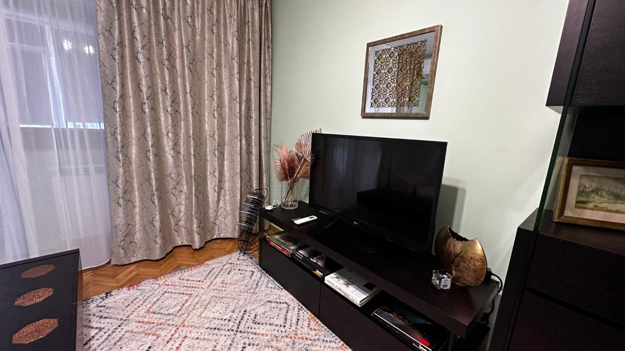 Sofiart Apartment Bucureşti Ngoại thất bức ảnh
