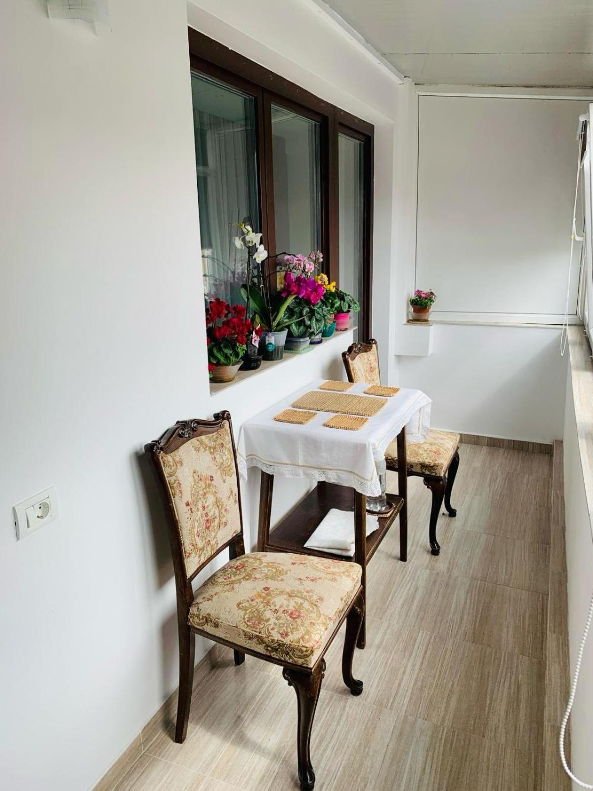 Sofiart Apartment Bucureşti Ngoại thất bức ảnh